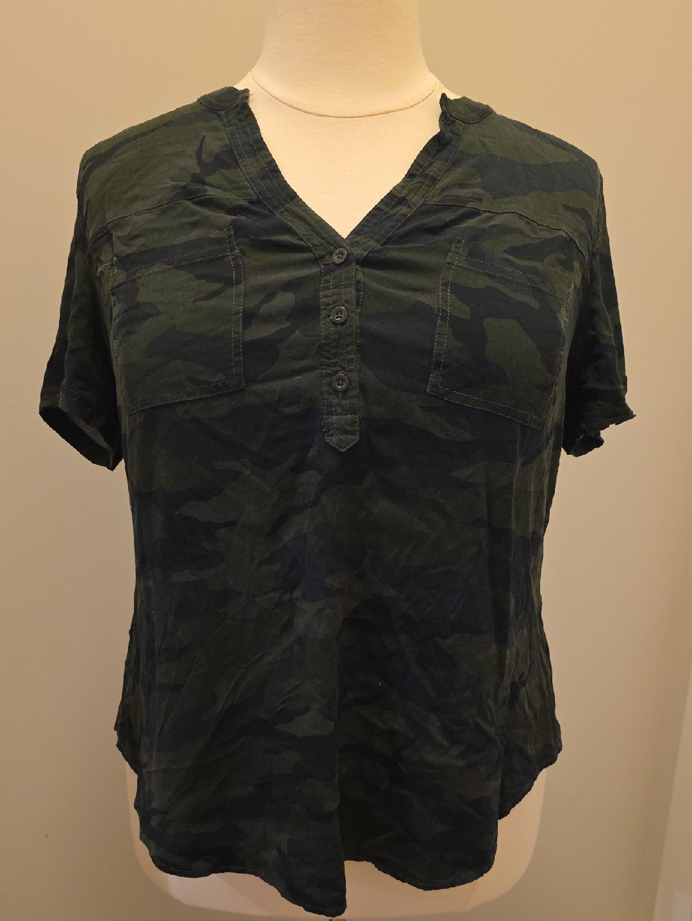 torrid Black and Olive Camouflage Top
